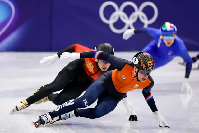 Jens van 't Wout of the Netherlands, Shaoang Liu of China competing