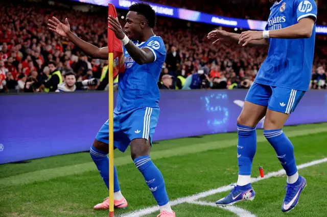 Vinicius celebrating