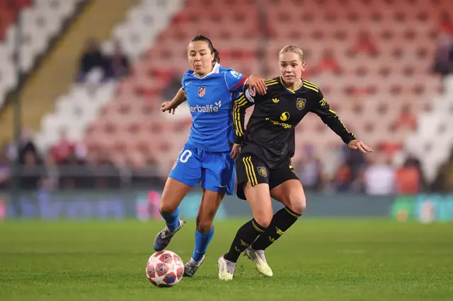 Amaiur tackles Lundkvist