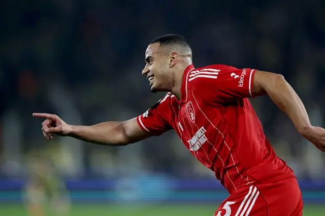 Fenerbahce 0-1 Nottingham Forest