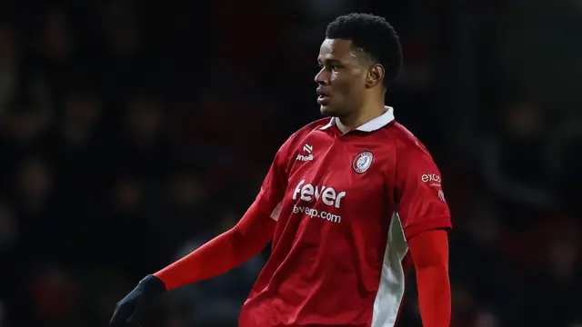 Fally Mayulu in action for Bristol City