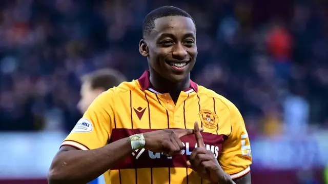 Tawanda Maswanhise celebrates scoring for Motherwell