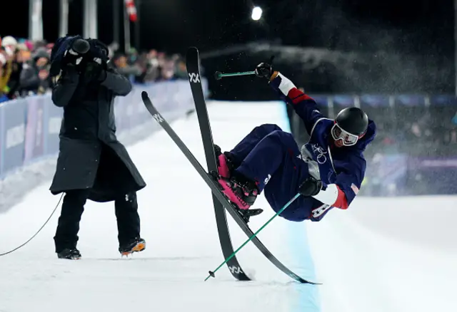 Nick Goepper of Team United States crashes