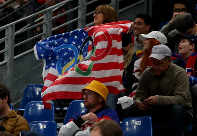 USA fans looks on