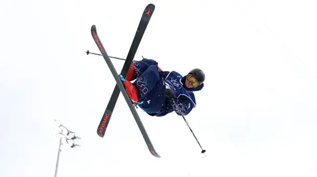 Kenworthy in action