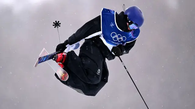 Harrold in action