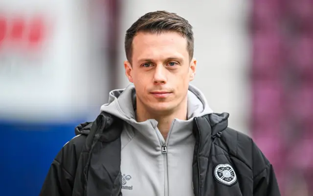 Hearts goalkeeper Alexander Schwolow