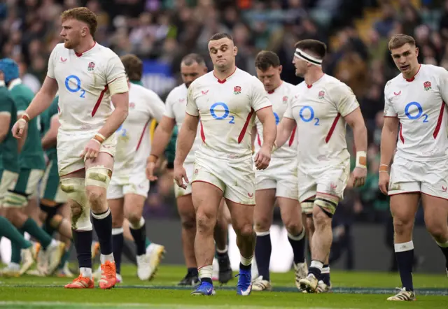 Ben Earl and team mates walking