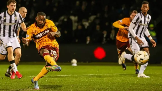Motherwell's Tawanda Maswanhise scores