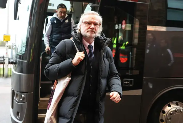 Dundee boss Steven Pressley arriving at Pittodrie