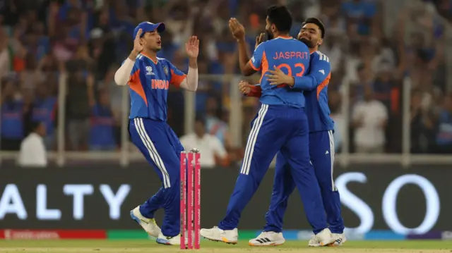 India celebrate the wicket of Quinton de Kock