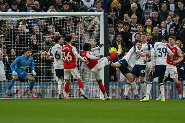 Eberechi Eze (C) scores
