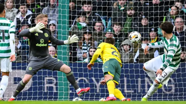 Felix Passlack scores for Hibs