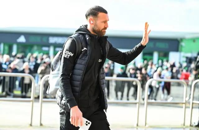 Celtic v Hibernian (15:00)