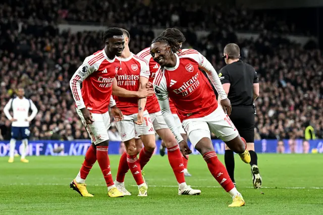 Eberechi Eze of Arsenal celebrates scoring his team's third goal