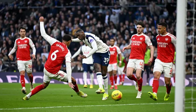Randal Kolo Muani of Tottenham Hotspur scores