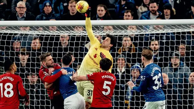 Lammens punches clear