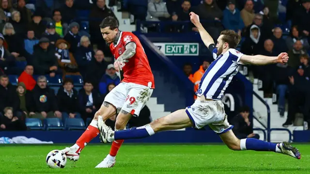 Lyndon Dykes scores for Charlton against West Brom
