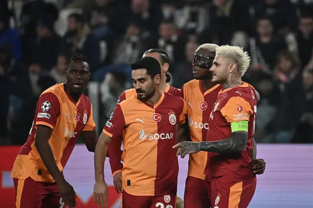Victor Osimhen celebrates with his teammates
