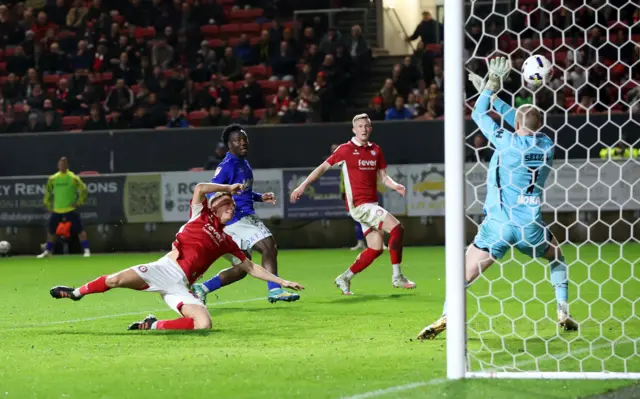 Scott Twine scores