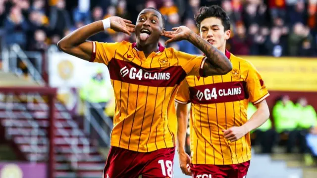 Tawanda Maswanhise scored both of Motherwell's goals