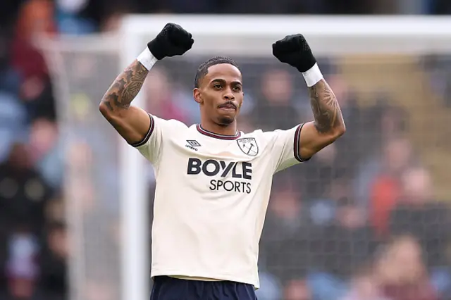 Crysencio Summerville of West Ham United celebrates