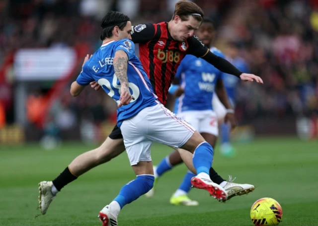 Sunderland's Enzo Le Fee in action with AFC Bournemouth's Alex Scott