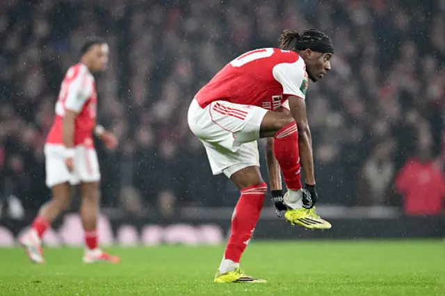 Noni Madueke of Arsenal puts his boot back
