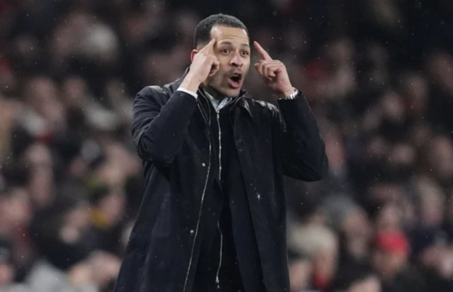 Chelsea manager Liam Rosenior gestures