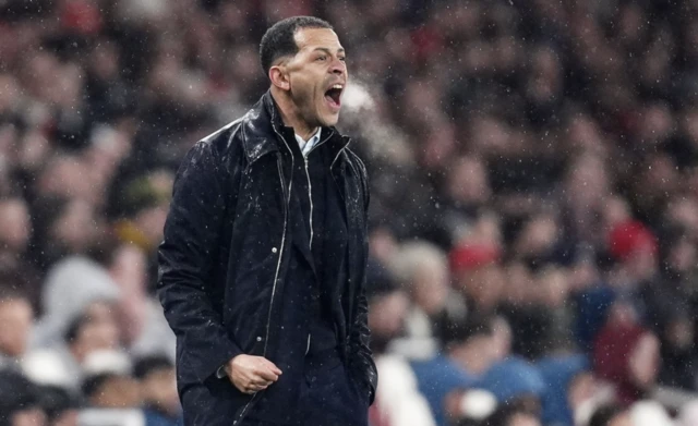 Chelsea manager Liam Rosenior reacts