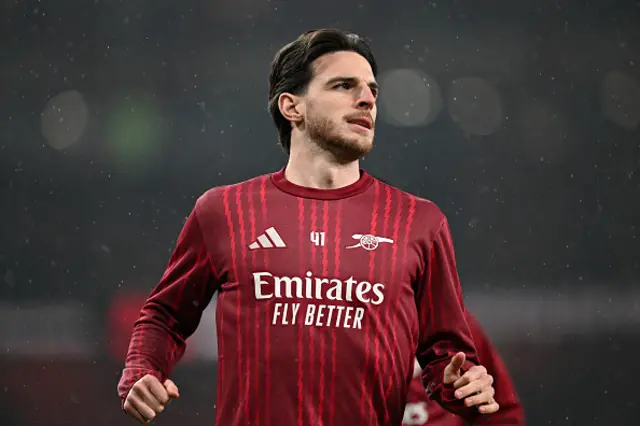 Declan Rice of Arsenal looks on during warm up