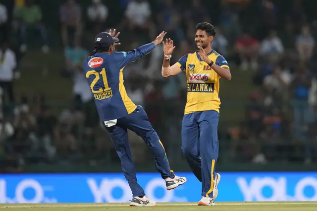Matheesha Pathirana (R) of Sri Lanka celebrates the wicket of Jacob Bethell