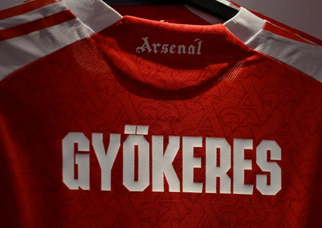 Viktor Gyokeres shirt hangs in the Arsenal changing room
