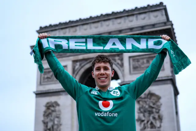 Ireland fan at the Arc de Triomph