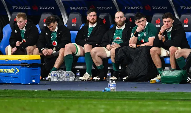 A dejected Ireland bench