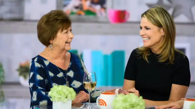 Nancy Guthrie (L) and Savannah Guthrie (R)