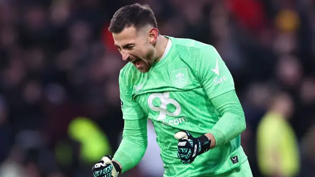 Martin Dubravka of Burnley celebrates