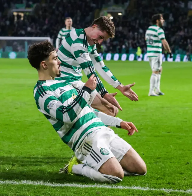 Celtic 2-1 Dundee