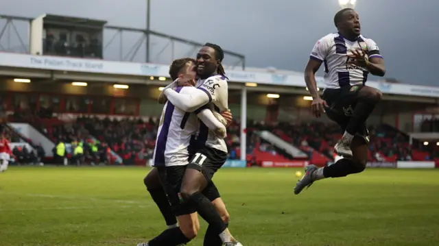 Barnet goal