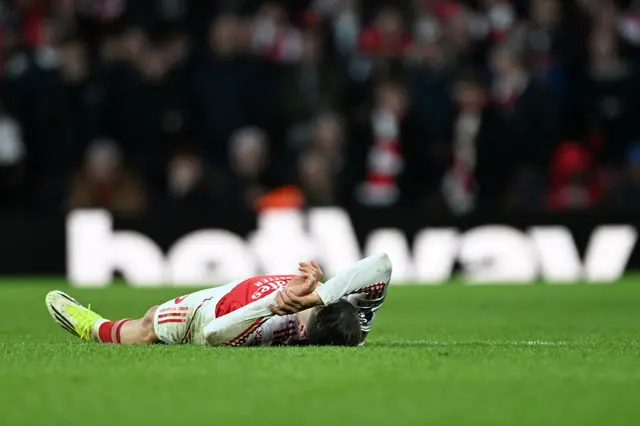 Leandro Trossard down injured