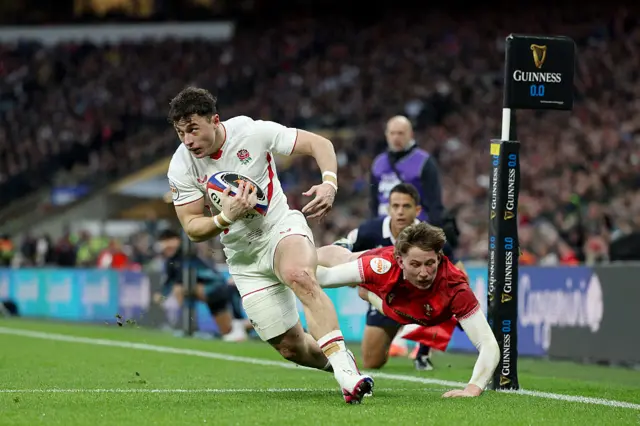 Henry Arundell scores