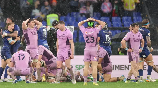 Scotland players look dejected