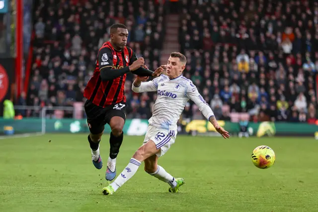 Rayan runs past Lucas Digne