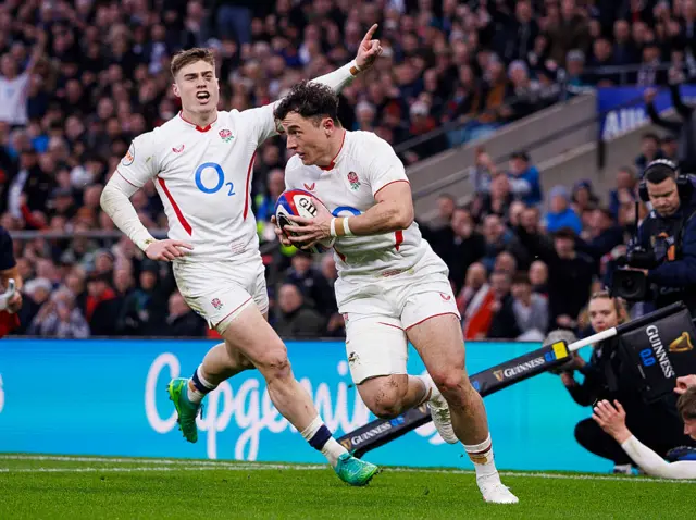 Henry Arundell scores one of his tries