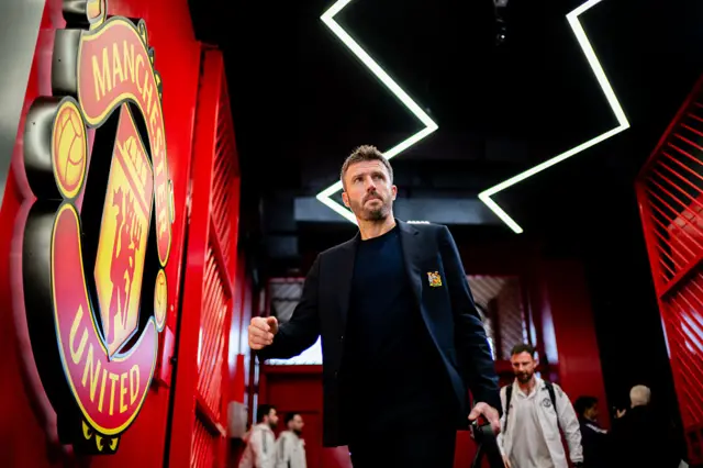 Carrick arrives at Old Trafford