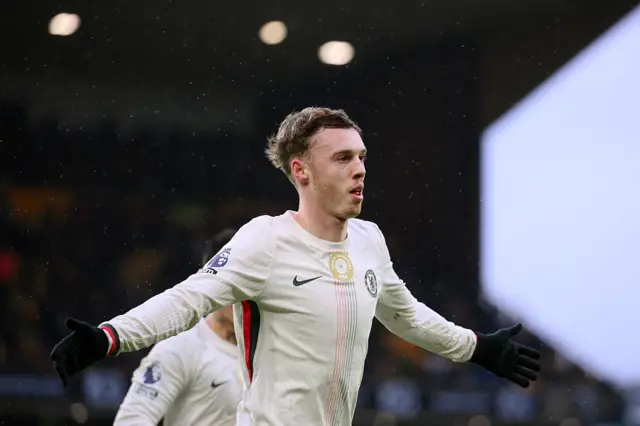 Cole Palmer celebrates