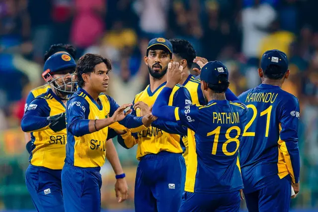 Sri Lanka celebrate taking a wicket