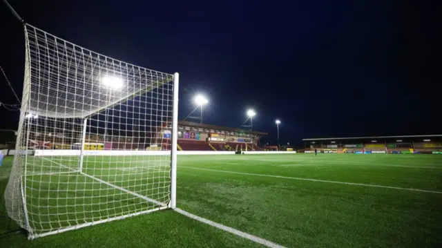 Stenhousemuir v Falkirk (19:30)
