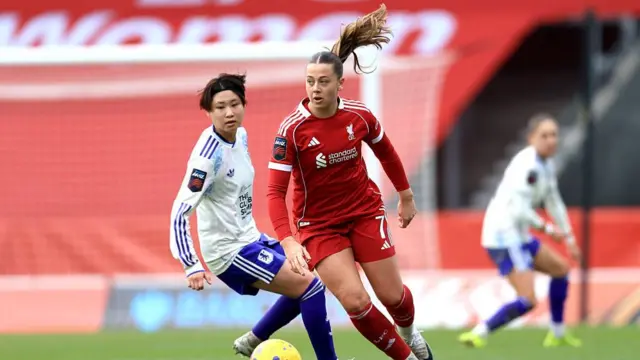 Cornelia Kapocs on the ball
