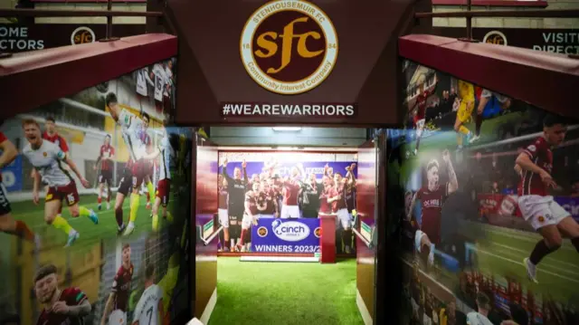 Stenhousemuir v Falkirk (19:30)